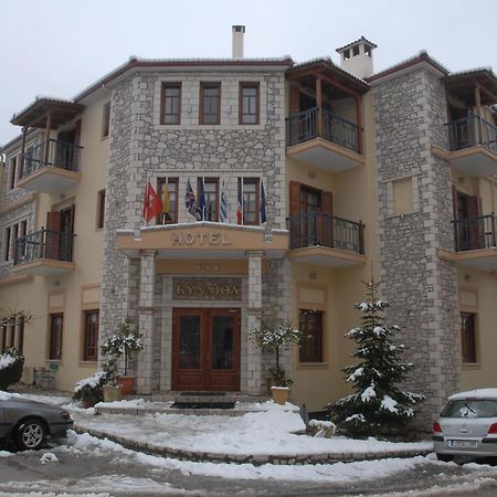Hotel Kynaitha Калаврита Экстерьер фото