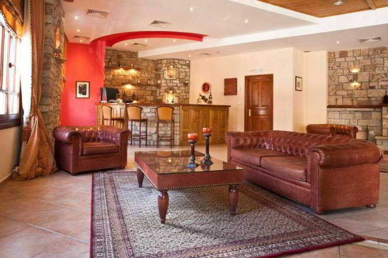 Hotel Kynaitha Калаврита Экстерьер фото