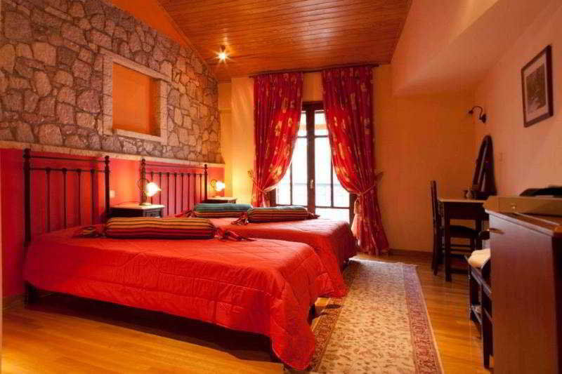 Hotel Kynaitha Калаврита Экстерьер фото