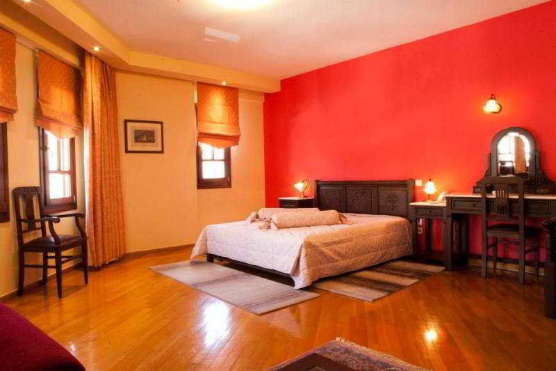 Hotel Kynaitha Калаврита Экстерьер фото