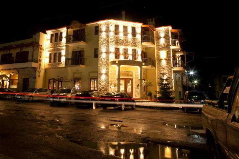 Hotel Kynaitha Калаврита Экстерьер фото