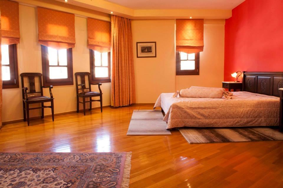 Hotel Kynaitha Калаврита Экстерьер фото