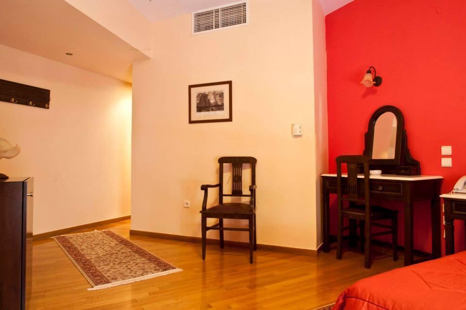 Hotel Kynaitha Калаврита Экстерьер фото